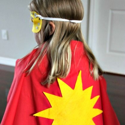 Easy-no-sew-super-hero-dress-up-costumes for your preschoolers and toddlers. 
