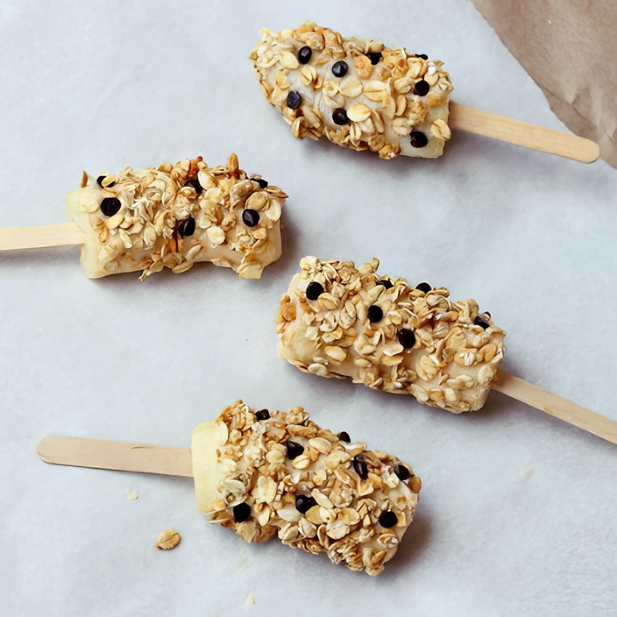 Try these easy healthy and yummy banana pops recipe for breakfast with your kids!