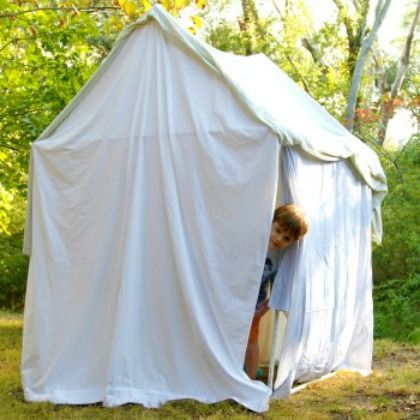 diy-tent using pvc pipes and bedsheets for your toddlers and preschoolers!