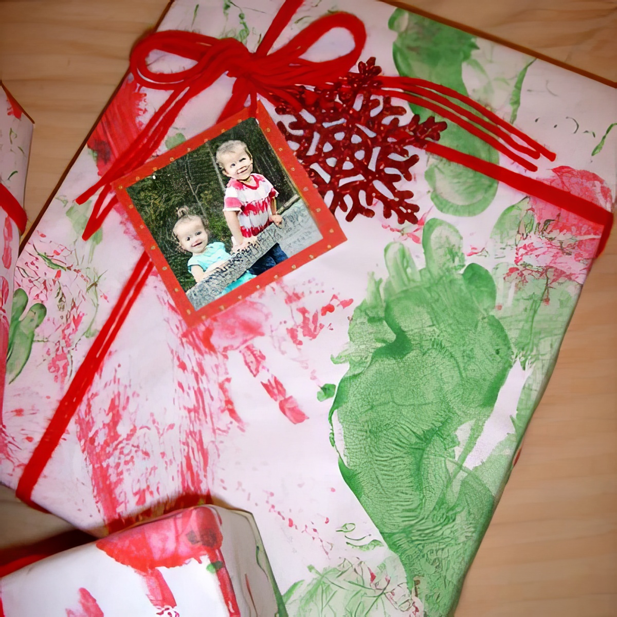 DIY that gift wrappers to be used this Christmas! Fun!