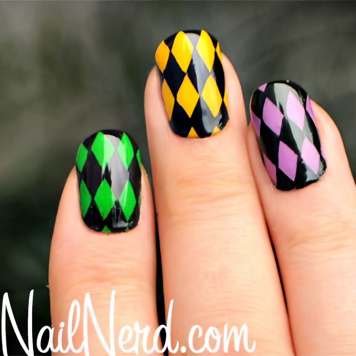Be like Harlequin once you do this Harlequin nail art design this Halloween!