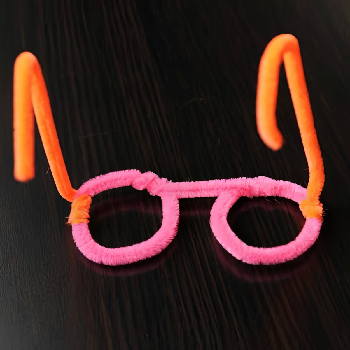 pipe cleaner glasses easy to make