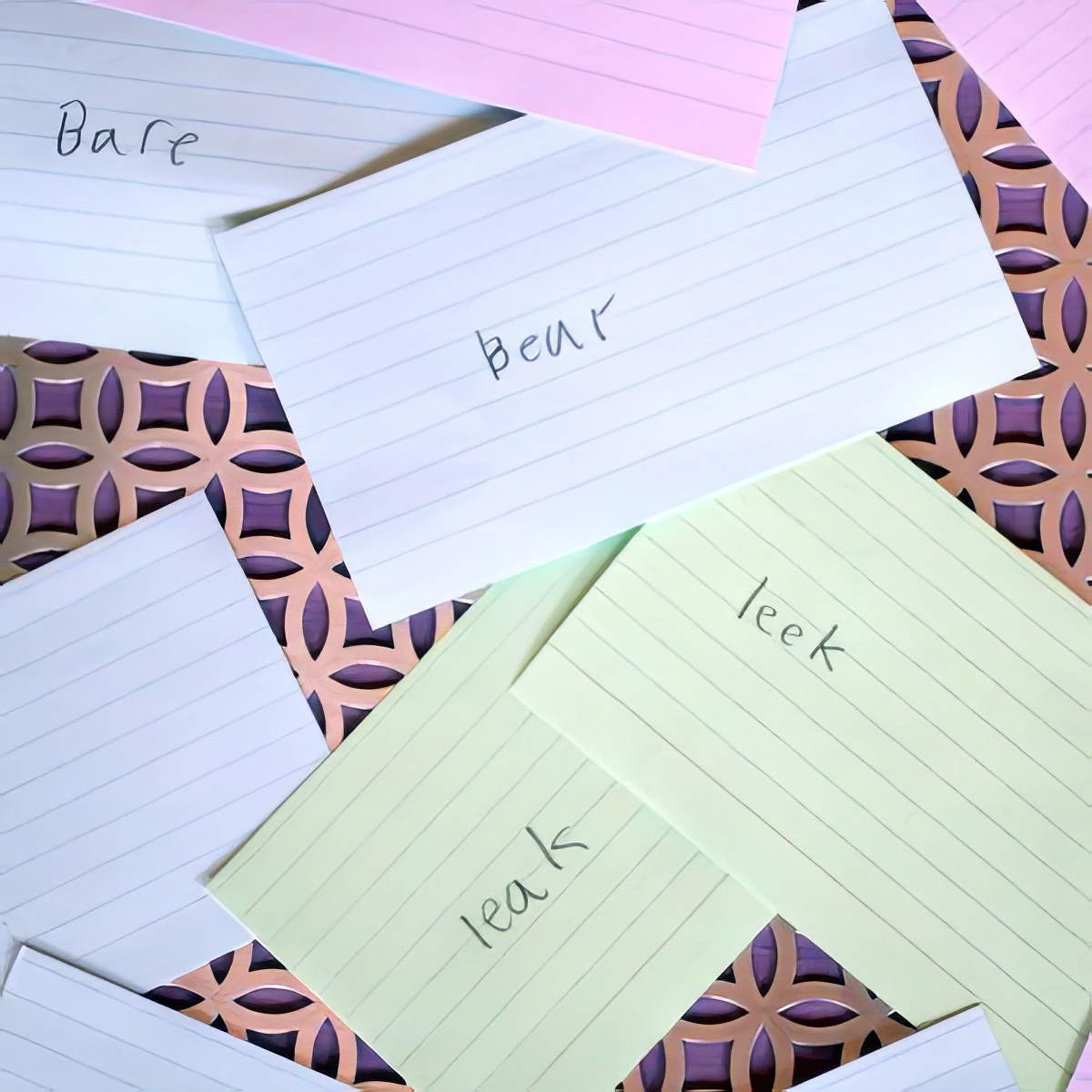 DIY sight words flashcards for the win!
Have fun and learn at no cost at all!