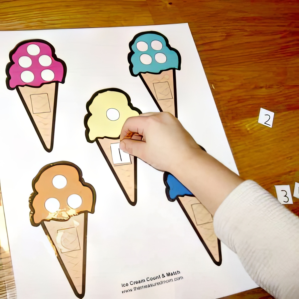 ice cream file folder matching game for your little ones who wants to count. 