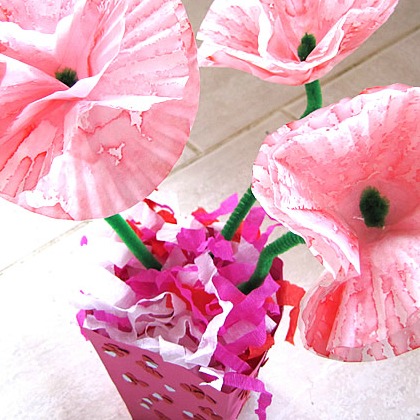 cupcake liner flowers - pink colored bouquets as valentine's day gift for teachers