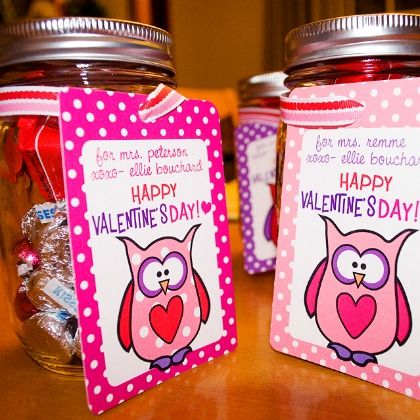Valentines Candy Mason Jar - a jar full of sweet treats to a deserving teacher this valentines day