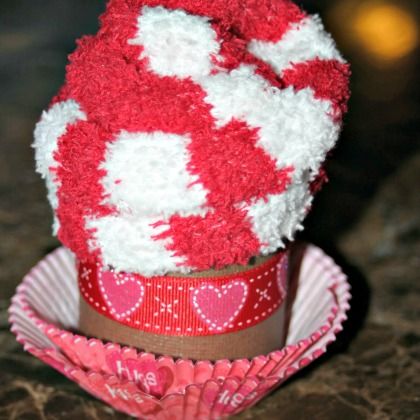 Cupcake Socks - a creative styling of socks for the love of cupcake as gifts to teachers