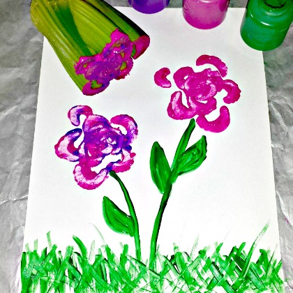 CELERY FLOWER PRINTING, Colorful and Fabulous Flower Activities for Kids!