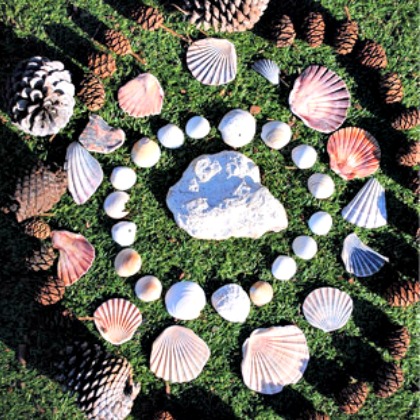NATURE MANDALA Sea shells 15 Outdoor Art Projects for kids children Blog