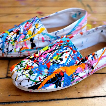 PAINT SPLATTER SHOES, Cool Upcycled Sneaker Ideas