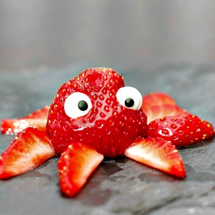 STRAWBERRY OCTOPUS, 25 super silly snack ideas, snack ideas for kids, kids snacks, healthy food, creative snack ideas, cute snacks