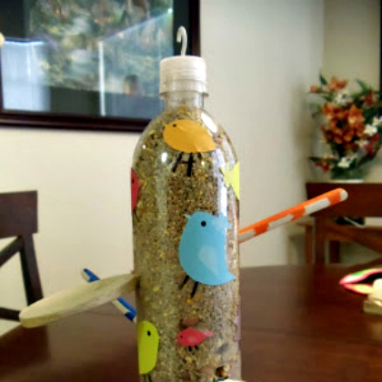 Loving this Easy and Creative Spoon Bird Feeder