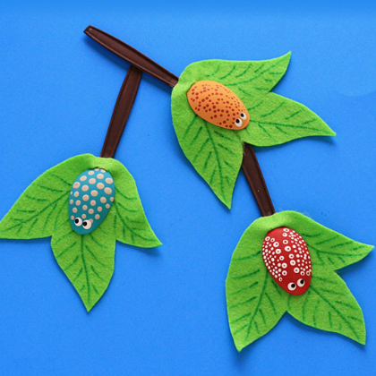 Make this Cute and Simple bugs on a leaf