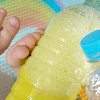 bubbles, sensory bottles for toddlers, toddler activities, creative bottles, DIY sensory bottle ideas