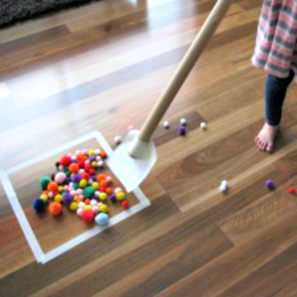 hockey, Pom-Pom Activities for Toddlers, Play ideas for toddlers, kids crafts, kids activities