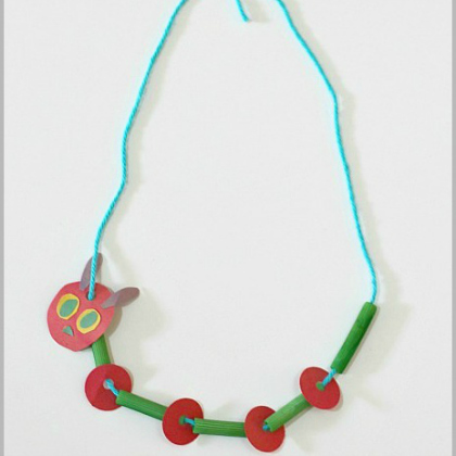 Caterpillar Necklace Craft for preschoolers!