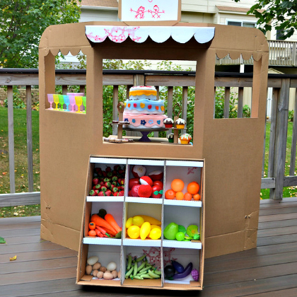 outdoor store, Cardboard Forts, Cardboard projects, ways to play with cardboards, crafts for big kids, cardboard boxes crafts