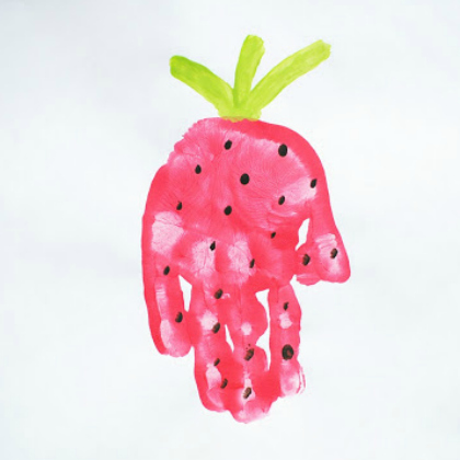 Make a cute strawberry handprint art with your toddlers today!