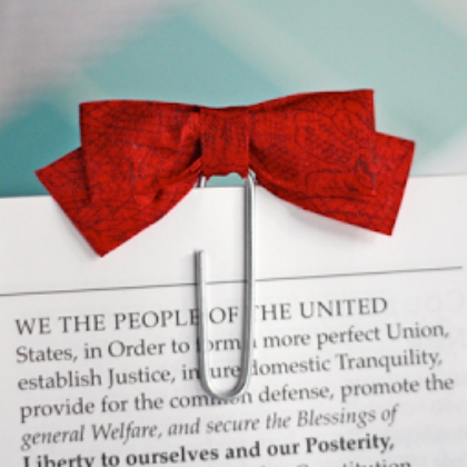 Make this cutie red bow bookmark with the kids today!