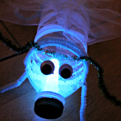 diy glowing firefly as night time craft by play idea
