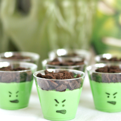 Hulk-pudding-cups-for-super-hero-themed-party-kids-teens-and-adults- diy-craft-