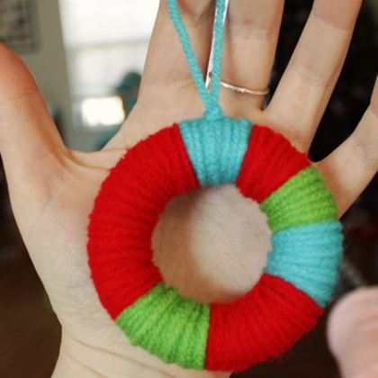 yarn ring-ornament