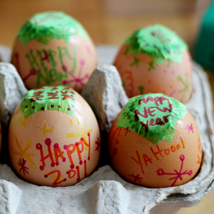 confetti eggs. New Year Party Idea
