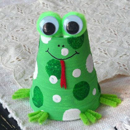 Foam Cup Froggy Crafts for kids!