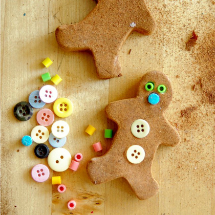 gingerbread men play dough, Winter Playdough Recipes For Kids