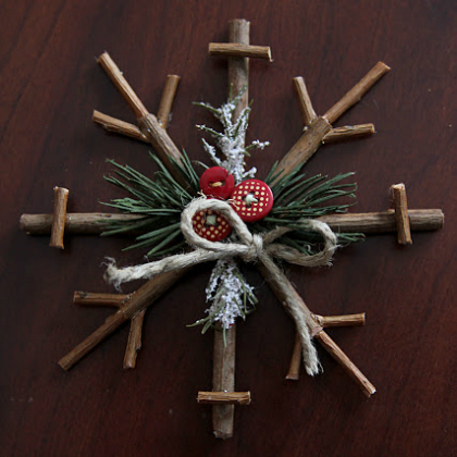 twig snowflakes, Snowflake Crafts, winter crafts, snow activities. snowflake projects, winter activities for kids. Christmas crafts, Christmas projects