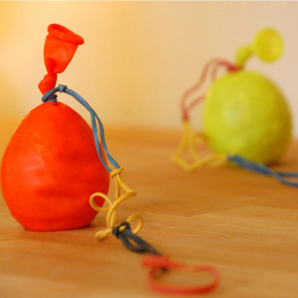 balloon yo-yo. baloon games for kids. 