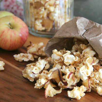 caramel apple popcorn, Popcorn Recipes, Yumtastic Popcorn Recipes For Kids, Popcorns, how to cook popcorn, cute popcorn recipe, food for kids, kid's snacks, snack ideas for kids