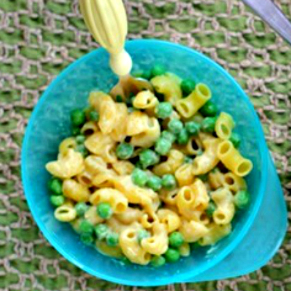 mac and peas,  Healthy Toddler Lunch, healthy food ideas, healthy recipes, easy to make lunch for kids, lunch recipes, yummy easy lunch recipes, veggie recipes for kids, healthy and delicious lunch recipes