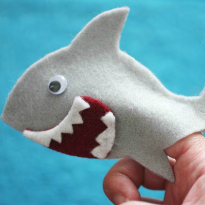 finger puppet, Shark Crafts, scary-fun shark crafts for kids, animal crafts, fish crafts for kids