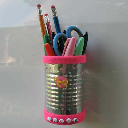 magnetic locker pencil holder, Tin Can Craft, recycled cans, recycling projects, ways to recycle cans, can projects for kids, tin can projects for children, ways to recycle cans, can crafts for kids