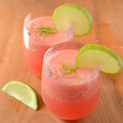 lime watermelon smoothie, yummy in the tummy smoothies for kids, smoothies, refreshing drinks for kids, yummy drinks, smoothies for kids, smoothie recipes