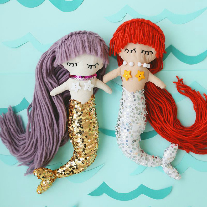 plush mermaids, 25 Magical Mermaid Crafts, mermaid projects, ideas for mermaid, mermaid costume, mermaid for kids. mermaid stuff, mermaid crafts, little mermaid