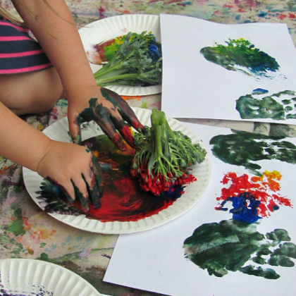  Broccoli Painting with the Kids!