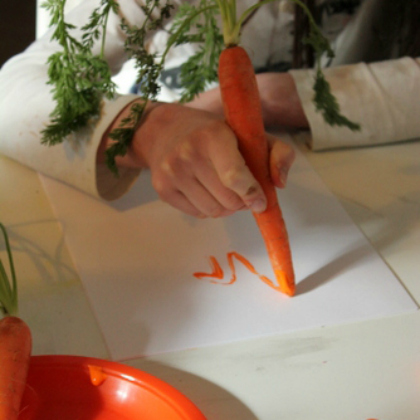  Your Carrot Paintbrush for kids!
