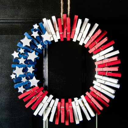 4th-of-July-Wreath Craft. Clothes Pin Wreath Red, Blue and White. USA Flag. Memorial Day, Independence Day