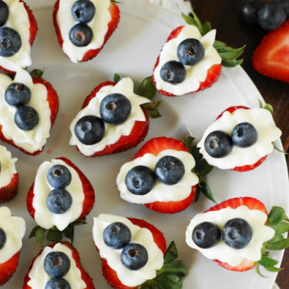 4th of July Strawberry Cheesecake Bites Recipe. Red, Blue and White. USA Flag. Memorial Day, Independence Day