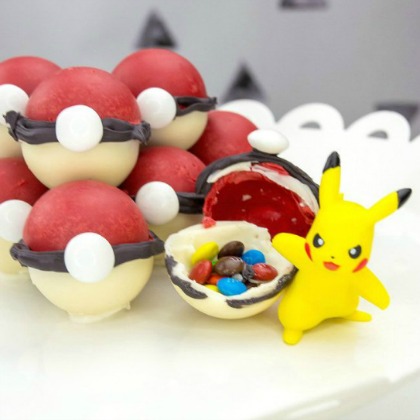 Pokemon Candy Pokeballs for kids!