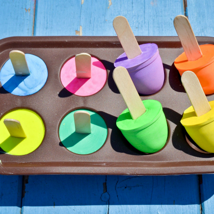 Mold These Sidewalk Chalk Pops with the kids!