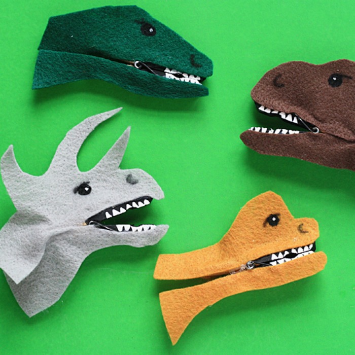 Clothespin Dinosaur Craft for Kids. Clothespin Puppet