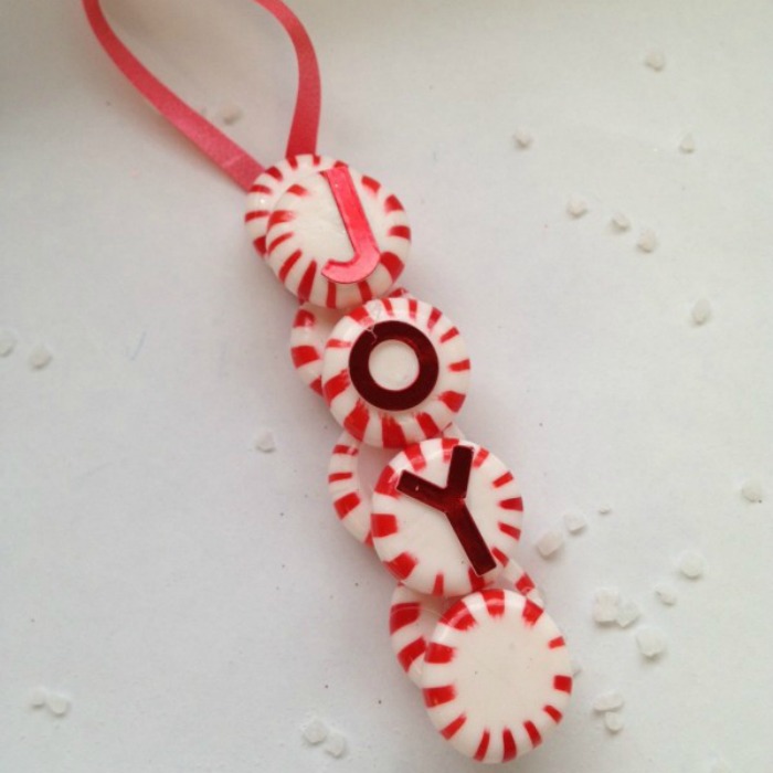 Joy ornament, peppermint candy, crafts with peppermint, peppermint treats, peppermint projects for kids, Christmas candy, Christmas projects, edible crafts, winter projects, winter peppermint