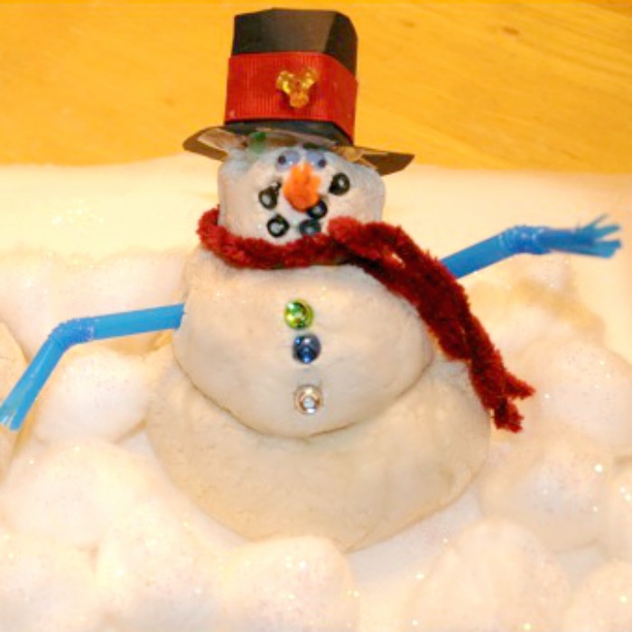 salt dough snowman, winter crafts, snow activities. snowflake projects, winter activities for kids. Christmas crafts, Christmas projects