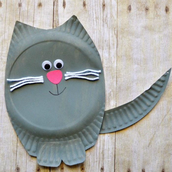 Adorable Paper Plate Cat Craft