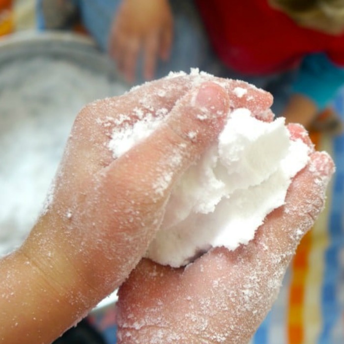fake snow, Super Awesome and Cool Winter Science Experiments