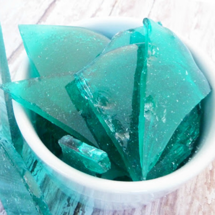 Frozen-inspired candy, Super Awesome and Cool Winter Science Experiments