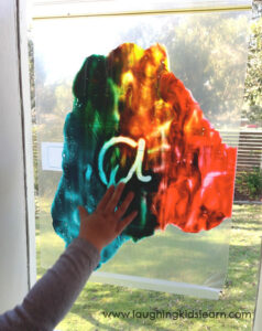 Messless Crafts 17 Mess-Free Crafts for Toddlers That Moms Will LOVE